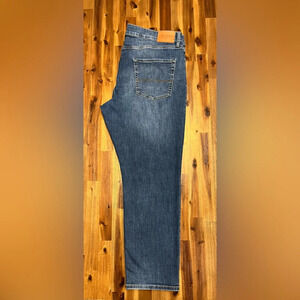 Lucky Brand 410 Athletic Straight Fit Blue Jeans men’s size 40x30